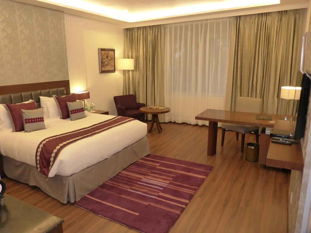 Hotel 32Nd Milestone Gurgaon Pokój zdjęcie